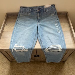 American Eagle Mom Jean